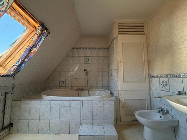 Maison 5 pièces - 110m² avec jardin à rénover