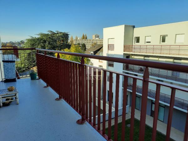 Appartement Laval 3 pièce(s) 67.60 m2