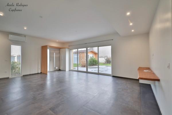 Maison à vendre 5 pièces LA CHAPELLE DE GUINCHAY (71)