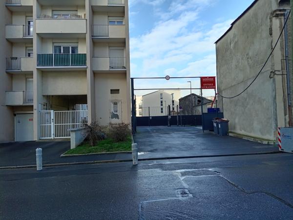 St Rémy- Stationnement souterrain- 78 rue des Moulins REIMS