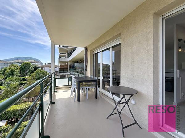 CHARMANT T2 MEUBLÉ AVEC TERRASSE