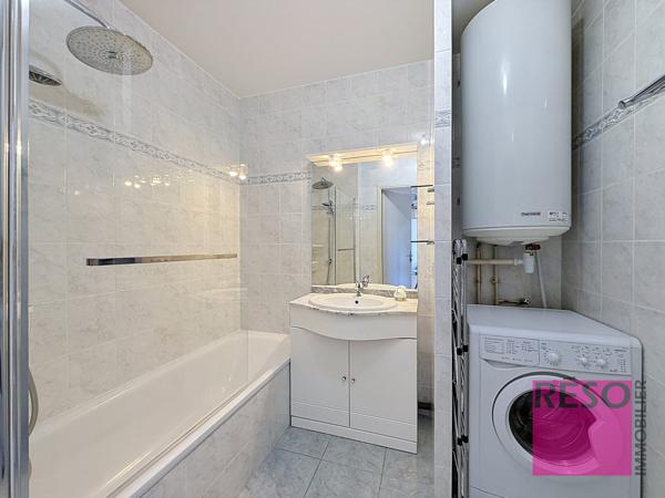CHARMANT T2 MEUBLÉ AVEC TERRASSE