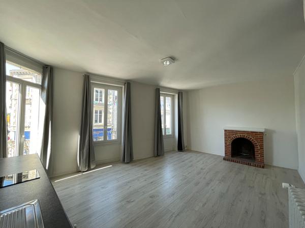 Appartement Fontenay Le Comte 1 pièce(s)