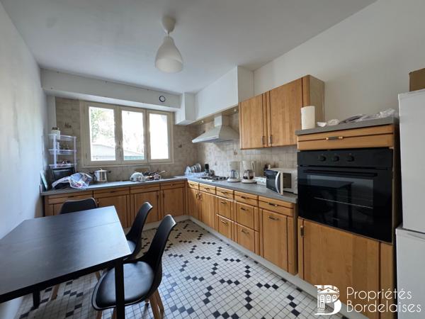 Immeuble de rapport sécurisé, Rendement de 8.25 % brut - Bègles centre
