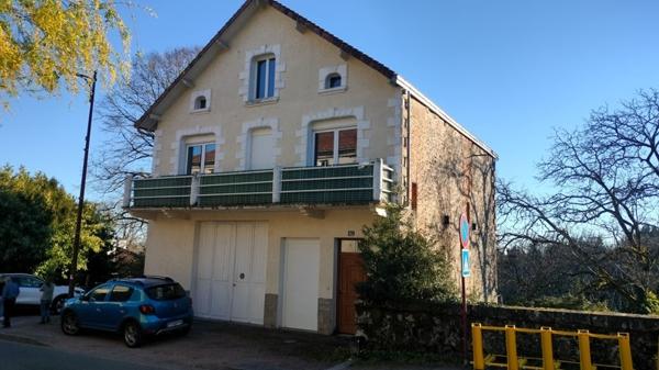 Maison à vendre |  Piégut-Pluviers |  4 pièces | 79 m²