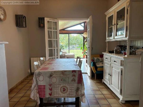 Vente                                                      Maison
                        
                     6 pièces                      148 m2                     à Marmande