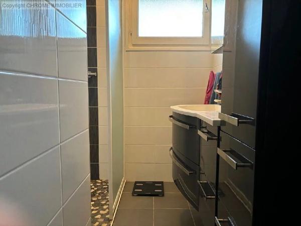 Vente                                                      Maison
                        
                     6 pièces                      148 m2                     à Marmande