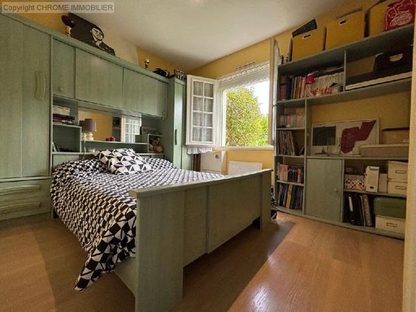 Vente                                                      Maison
                        
                     6 pièces                      148 m2                     à Marmande