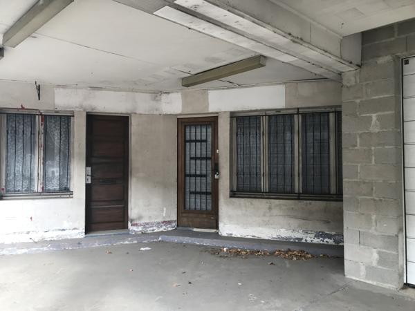 Immeuble
                                                                                                                                                
                                                                                                                                                
                                                                                                                                                
                                                    
                                                                                                                                                                                                                                                                                                                        400  m²
