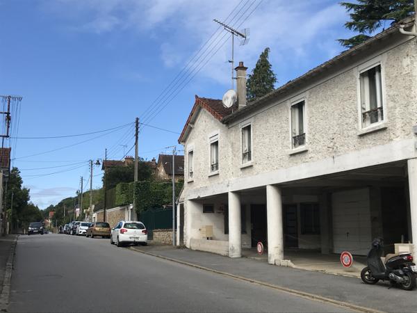 Immeuble
                                                                                                                                                
                                                                                                                                                
                                                                                                                                                
                                                    
                                                                                                                                                                                                                                                                                                                        400  m²