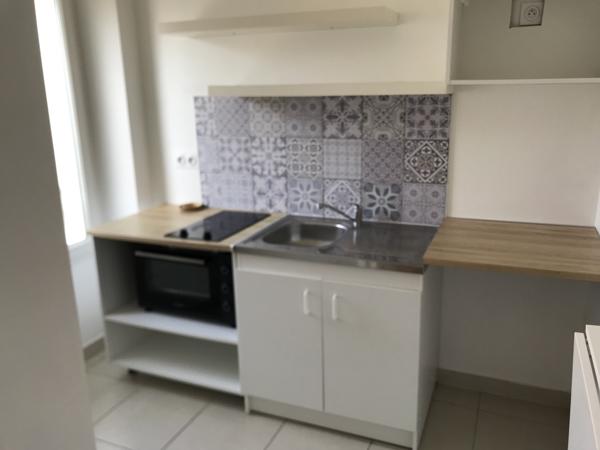 Immeuble
                                                                                                                                                
                                                                                                                                                
                                                                                                                                                
                                                    
                                                                                                                                                                                                                                                                                                                        400  m²