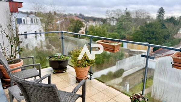 Appartement d'exception 5 pièce(s) 109.38 m2 €540 000 ** - Référence 1598