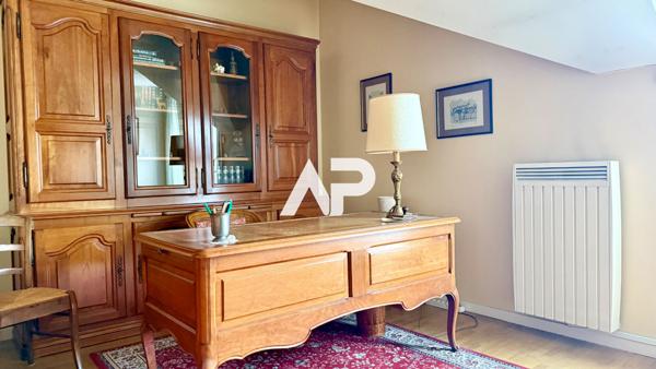 Appartement d'exception 5 pièce(s) 109.38 m2 €540 000 ** - Référence 1598