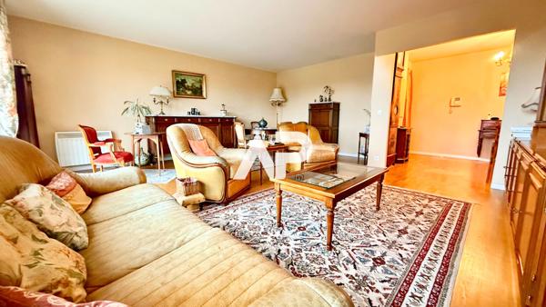 Appartement d'exception 5 pièce(s) 109.38 m2 €540 000 ** - Référence 1598