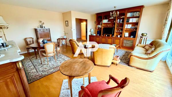 Appartement d'exception 5 pièce(s) 109.38 m2 €540 000 ** - Référence 1598