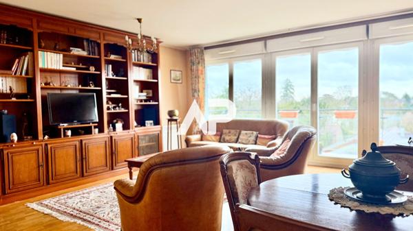 Appartement d'exception 5 pièce(s) 109.38 m2 €540 000 ** - Référence 1598