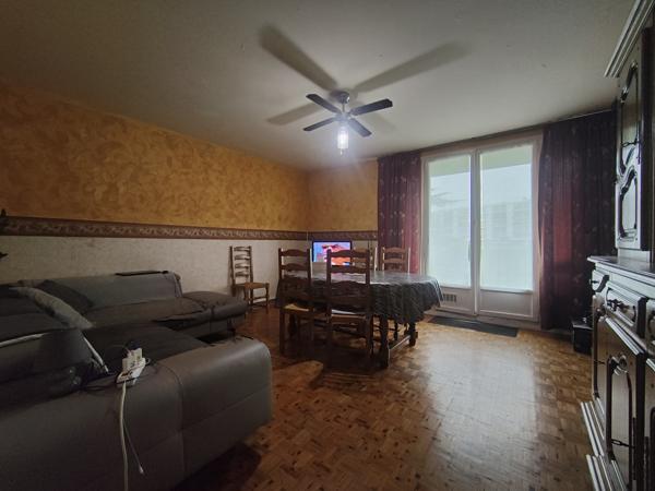 APPARTEMENT DE 78 M² AVEC BALCON, CAVE ET GARAGE PRIVE SITUE AU 1ER ETAGE D'UN IMMEUBLE DE STANDING AU CALME Beauvais (60000)