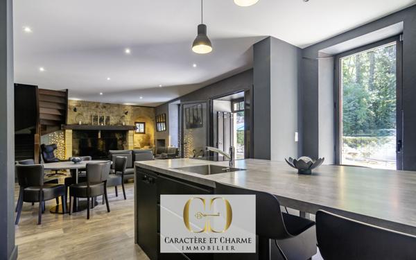 Sarlat-la-Canéda (24200) Propriété. Ancien hôtel restaurant + maison d'habitation.