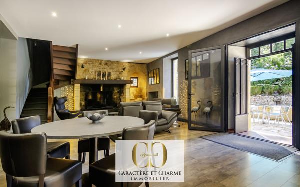 Sarlat-la-Canéda (24200) Propriété. Ancien hôtel restaurant + maison d'habitation.