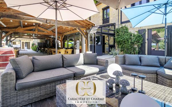 Sarlat-la-Canéda (24200) Propriété. Ancien hôtel restaurant + maison d'habitation.