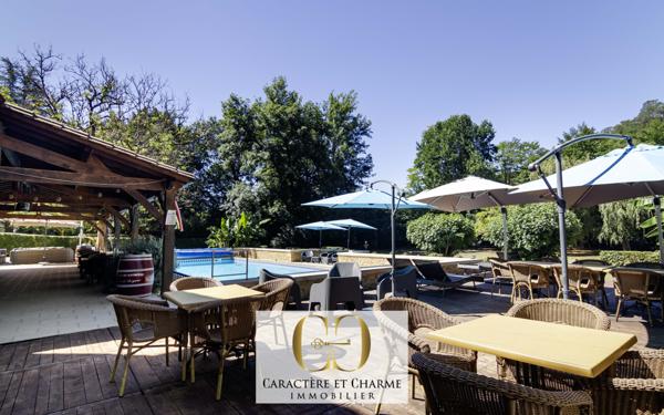 Sarlat-la-Canéda (24200) Propriété. Ancien hôtel restaurant + maison d'habitation.