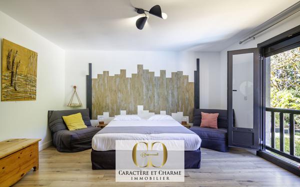 Sarlat-la-Canéda (24200) Propriété. Ancien hôtel restaurant + maison d'habitation.