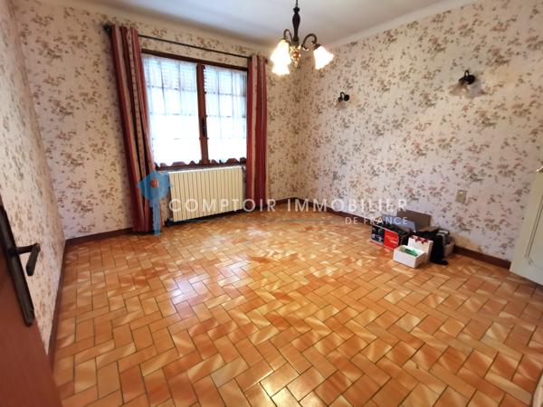 Maison
                                                                                                                                                                                                                                                                                                                        5 pièce(s)                                                                                                                                                                                                          4 chambre(s)                                                                                                                                                                                                          250  m²