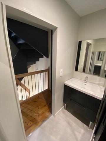 Elégante maison réhabilitée; prête à vivre ANGOULEME (16)