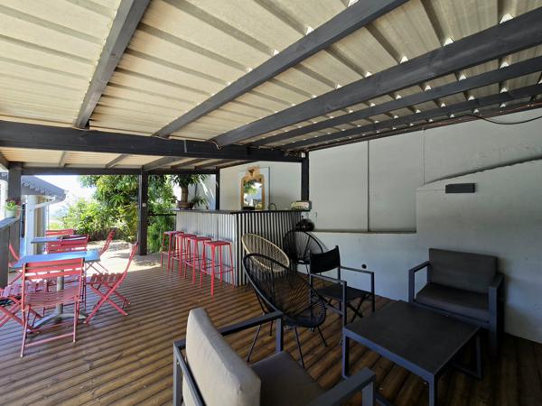 Maison
         8 pièces
        - 190 m² Bien prestige 680 000 € *