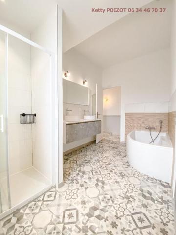 Nort sur Erdre  Maison Familiale 6 pièce(s) 134 m2, vie de plain-pied - sous-sol complet