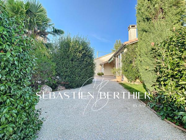 Villa plain pied Lavaur à pied  - 4 chambres - 145 m² - Terrain 1000m² - Piscine