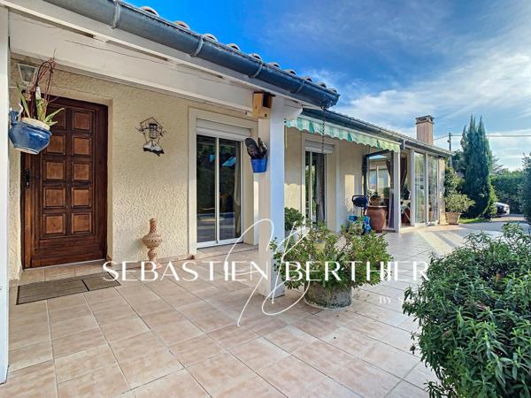 Villa plain pied Lavaur à pied  - 4 chambres - 145 m² - Terrain 1000m² - Piscine