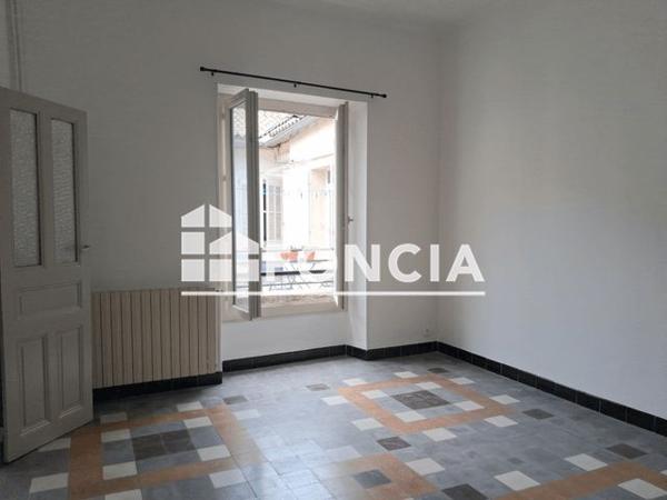 Location Appartement 2 pièces 57 m² - 71 RUE PIERRE SEMARD Nimes 30000