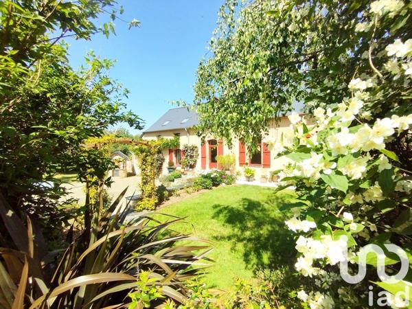 Longère 6 pièces de 185 m² à Cossé-le-Vivien (53230)