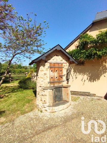 Longère 6 pièces de 185 m² à Cossé-le-Vivien (53230)