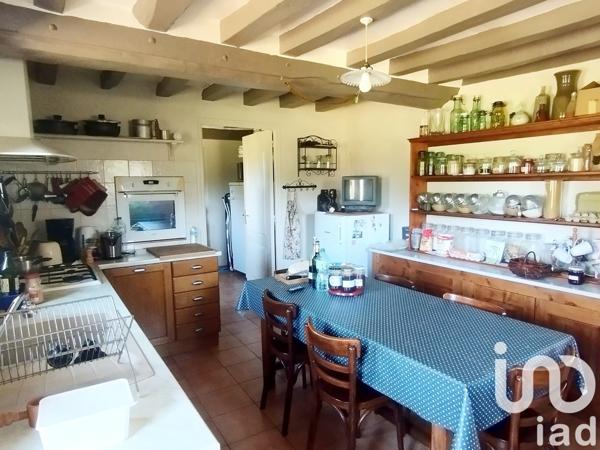 Longère 6 pièces de 185 m² à Cossé-le-Vivien (53230)