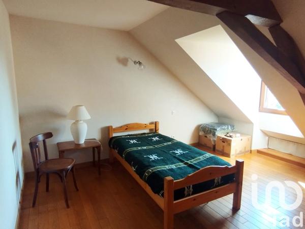 Longère 6 pièces de 185 m² à Cossé-le-Vivien (53230)