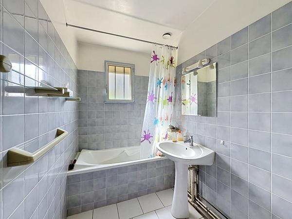 Achat maison plain pied Amboise 87 m² 3 chambres