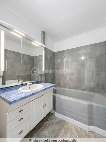 Coup de cœur au cœur du quartier NOUVEAU BEZONS !

Situé au 3ème étage et DERNIER étage , dans une résidence arborée, calme et parfaitement entretenue, découvrez ce bel appartement 3 pièces, baigné de lumière, avec balcon, cave et grand box fermé.

Dès l'entrée, vous serez séduit par son vaste séjour lumineux de 27m² (possibilité de créer une deuxième chambre de 9m² ce qui donnerait un séjour de 18m²) ouvrant sur un agréable balcon, idéal pour profiter d'un extérieur en toute tranquillité. Sa cuisine indépendante, fonctionnelle et spacieuse, pourra facilement être repensée selon vos envies.

L'espace nuit comprend actuellement une chambre de 12m² avec la possibilité de créer une deuxième chambre au niveau du séjour, une salle de bains, des WC indépendants ainsi que de nombreux rangements.

Un emplacement qui facilite la vie
À seulement 10 minutes à pied du Tramway T2 (Pont de Bezons), avec un accès rapide à la gare de Houilles (RER A et futur RER E), vous rejoignez Paris et La Défense en toute simplicité.

Au pied de la résidence, vous profitez de toutes les commodités : Auchan, Leclerc, Action, pharmacie, écoles, transports et services... tout est accessible à pied.

Le secteur est également en plein développement avec l'ouverture du NOUVEAU collège de Bezons prévue en 2027, renforçant encore l'attractivité du quartier.

Les atouts qui font la différence :

✔ Prix très attractif
✔ Quartier très recherché Nouveau Bezons
✔ Dernier étage sur 3
✔ Appartement très lumineux
✔ Balcon
✔ Cuisine indépendante
✔ 1 chambre, possibilité de créer une deuxième chambre
✔ Cave + grand box fermé et sécurisé
✔ Résidence à taille humaine, calme et verdoyante
✔ Tram T2 à 10 minutes à pied
✔ Accès rapide RER A et futur RER E
✔ Commerces, écoles et transports à proximité immédiate

Travaux à prévoir.

Un appartement aux nombreux atouts, idéal pour un premier achat, une famille ou un investissement patrimonial. Une visite suffira pour vous convaincre… Contactez-moi dès maintenant !