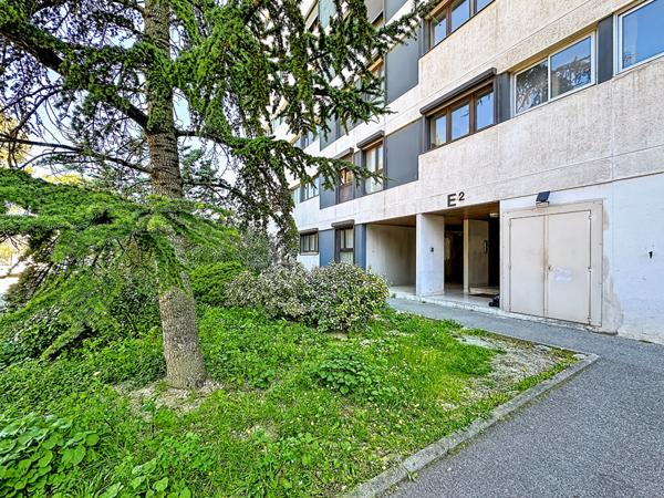 A vendre -Appartement T4 80m2 - Les Olives