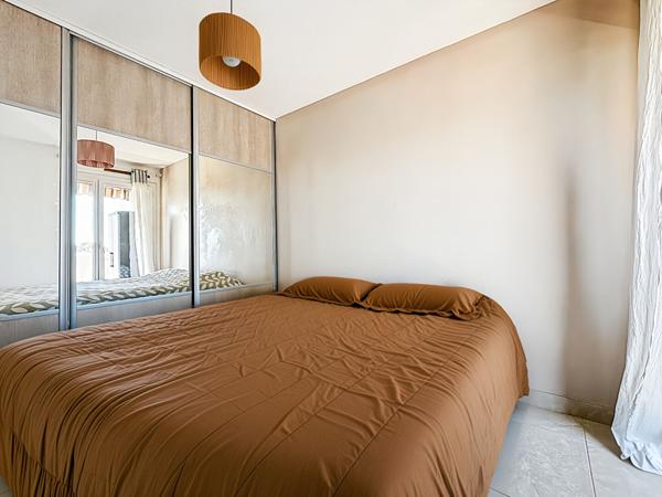 A vendre -Appartement T4 80m2 - Les Olives