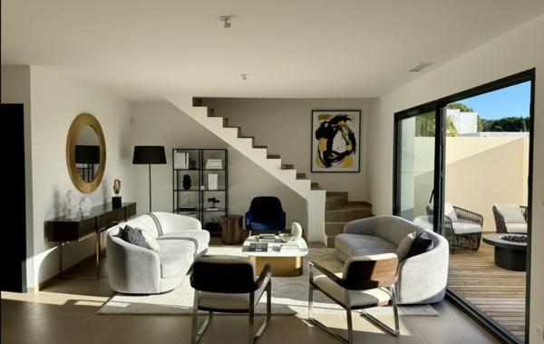 Vente Villa Neuve RE2020 avec piscine neuf Bessan