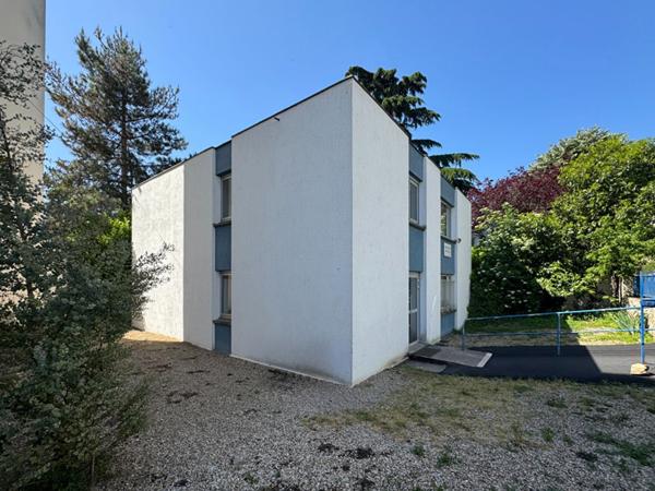Local commercial Corbeil Essonnes 200 m2 - Investissement securisé