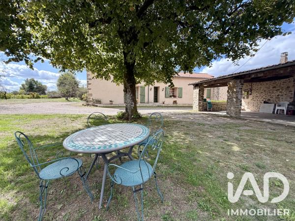 Maison à vendre 6 pièces 169 m² Saint-Aubin-le-Cloud