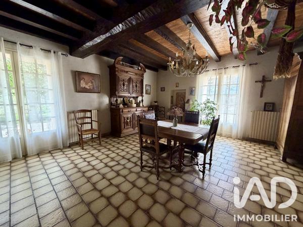 Maison à vendre 6 pièces 169 m² Saint-Aubin-le-Cloud