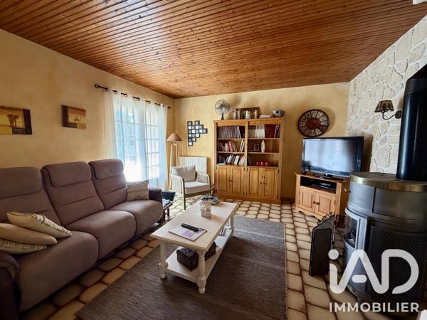 Maison à vendre 6 pièces 169 m² Saint-Aubin-le-Cloud