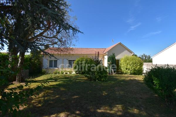 BOIS DE CENE ( 85 ) VENDEE entre PORNIC , CHALLANS et MACHECOUL Maison à vendre de 103 M² 50 , 3 chambres, garage terrain clos de 891 m²