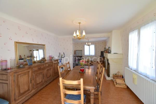 BOIS DE CENE ( 85 ) VENDEE entre PORNIC , CHALLANS et MACHECOUL Maison à vendre de 103 M² 50 , 3 chambres, garage terrain clos de 891 m²