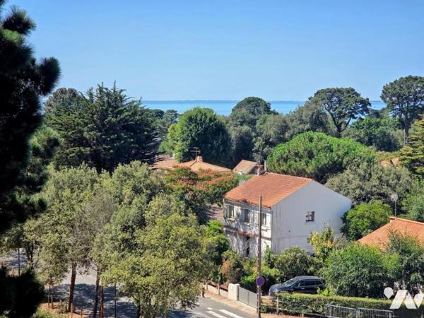 PORNIC – DERNIER ÉTAGE, VUE MER ET TERRASSE DE 40 M², PARKING