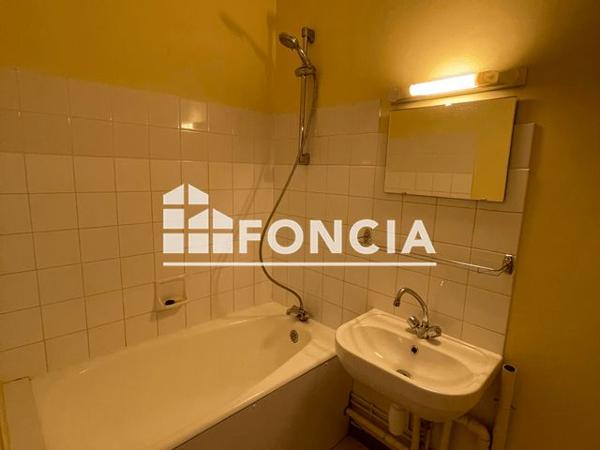 Location Appartement 2 pièces 43.32 m² - 58 SADI CARNOT La Roche Sur Yon 85000